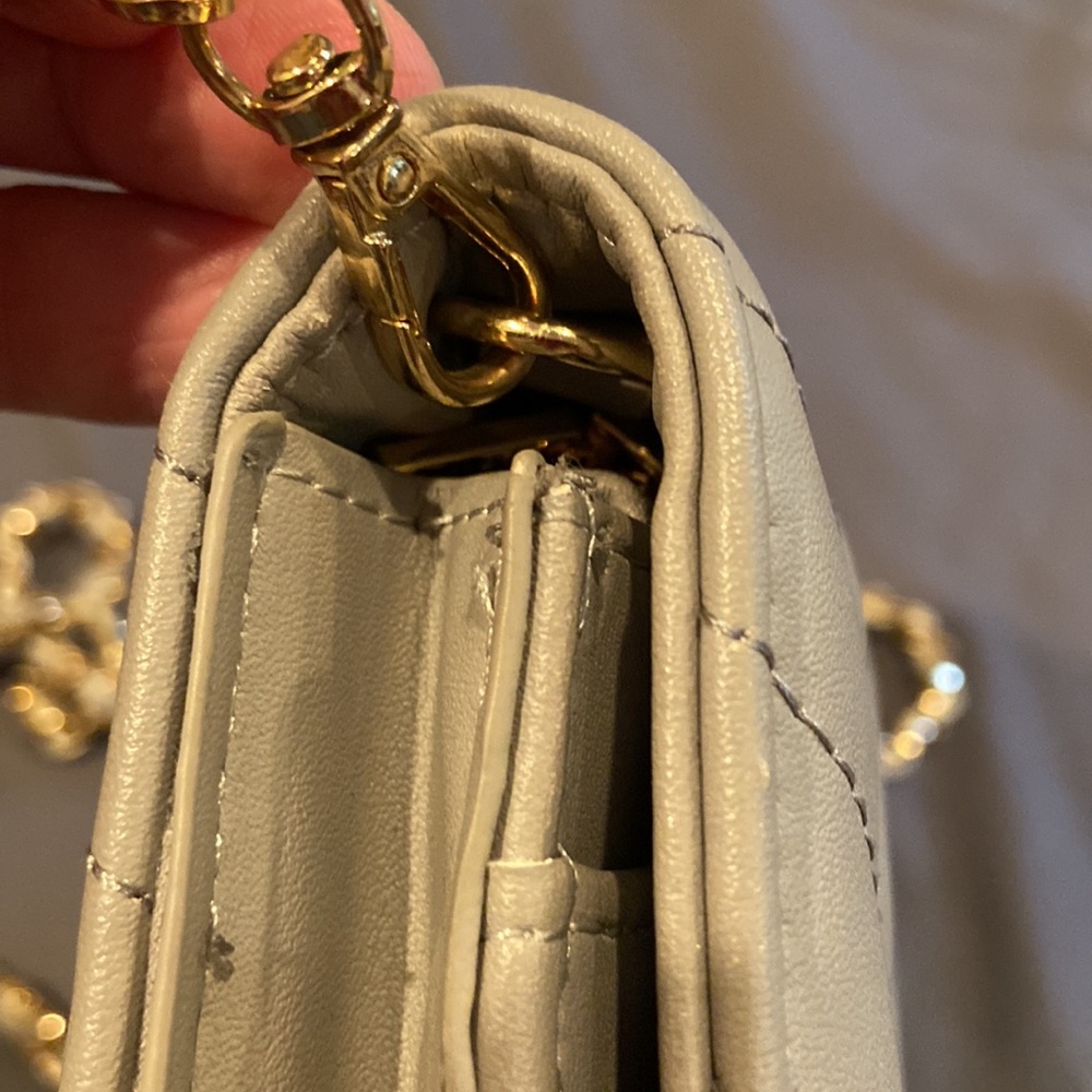 bebe Quilted Crossbody Bag Gray Gold Chain Strap Flap Y2K Shoulder Purse - Picture 16 of 17
